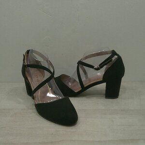 Journee Collection Foster Retro Pin up Style Black Almond Toe Pump Heels Size 10